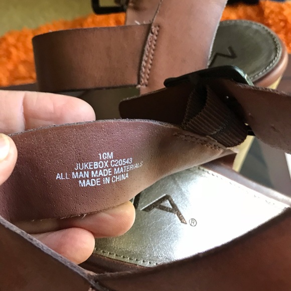 MIA Brown Platform shoes - Picture 7 of 7